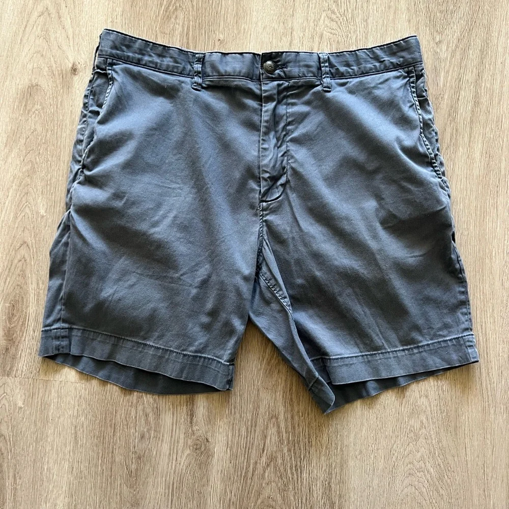 Faherty Men's Charcoal Flat Front Shorts